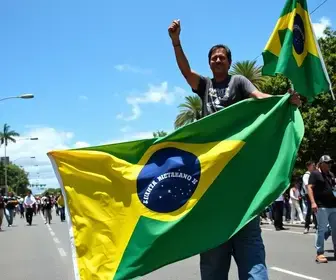 carreata em apoio a Flávio Bolsonaro